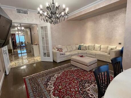 Gənclikdə 3 otaqlı yeni tikili mənzil kirayə verilir, 150 m², 3 000 AZN/ay, şəkil 4 / 12