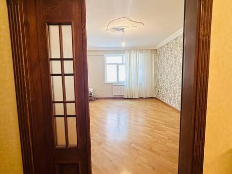 İnşaatçılarda 3 otaqlı yeni tikili mənzil satılır, 120 m², 238 000 AZN, şəkil 2 / 9