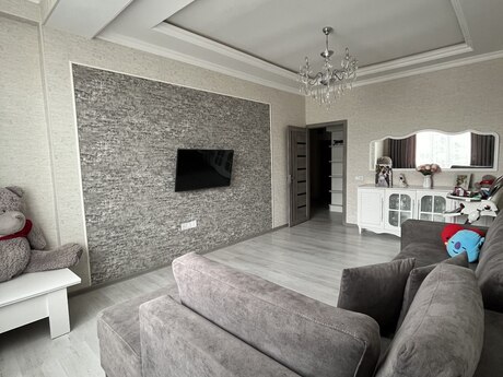 2-room new-build apartment for sale in Zığ, 55 m², 110 000 AZN, photo 2 / 12
