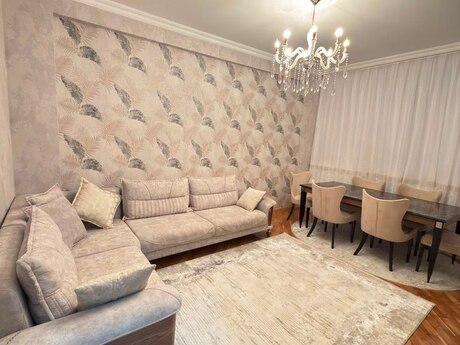 Объявление №6539545 - Баку, пос. Бакиханова, 2-комн., 70 м², 4/10 этаж