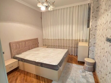 Bakıxanovda 2 otaqlı yeni tikili mənzil kirayə verilir, 70 m², 800 AZN/ay, şəkil 4 / 9