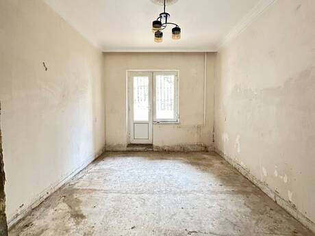 4 otaq · 115 m²
