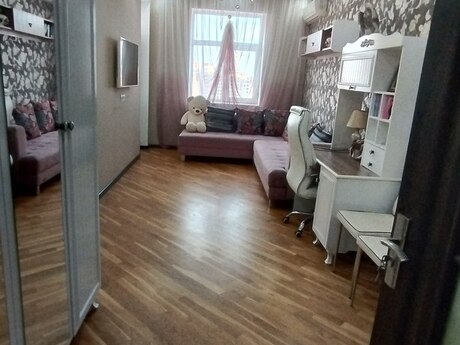 Qara Qarayevdə 2 otaqlı yeni tikili mənzil kirayə verilir, 80 m², 800 AZN/ay, şəkil 3 / 12