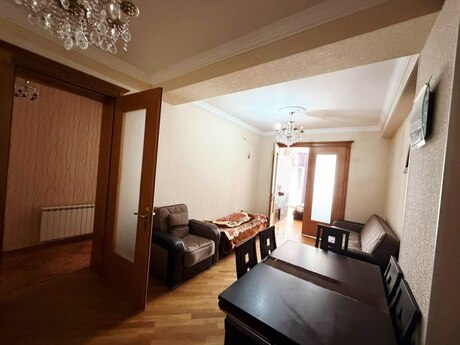 2 rooms · 70 m²