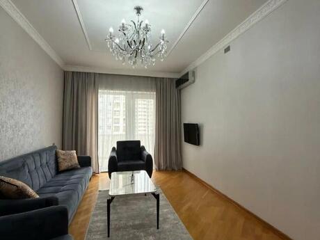 Memar Əcəmidə 3 otaqlı köhnə tikili mənzil satılır, 90 m², 208 000 AZN, şəkil 2 / 10