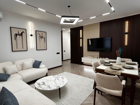 Elan №6539724 - Bakı, Şah İsmayıl Xətai m., 2 otaqlı, 93 m², 10/18 mərtəbə