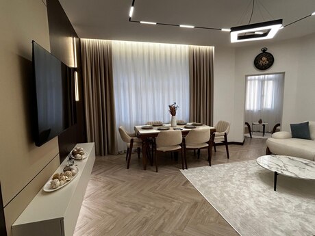 White Tower kompleksində 2 otaqlı yeni tikili mənzil kirayə verilir, 93 m², 1 800 AZN/ay, şəkil 5 / 12