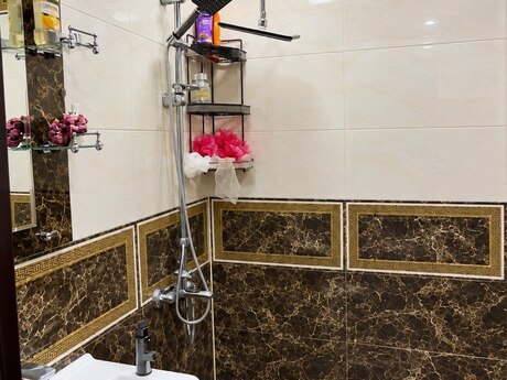 Продаётся 2-комнатная квартира в старом фонде, Xalqlar Dostluğu, 62 м², 170 000 AZN, фото 5 / 6