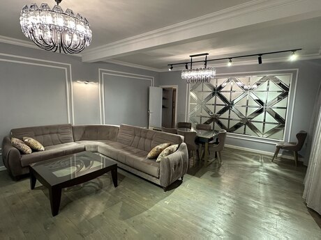 Elan №6539740 - Bakı, Yeni Yasamal q., 5 otaqlı, 130 m², 7/9 mərtəbə