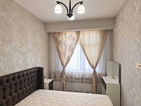 Объявление №6539759 - Баку, м. Кара Караев, 3-комн., 65 м², 14/17 этаж