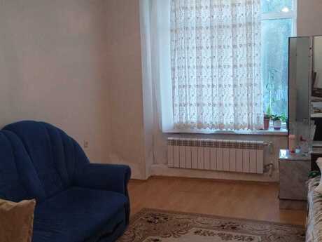 Gənclikdə 3 otaqlı köhnə tikili mənzil kirayə verilir, 95 m², 800 AZN/ay, şəkil 2 / 12