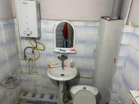 Qara Qarayevdə 2 otaqlı köhnə tikili mənzil kirayə verilir, 35 m², 470 AZN/ay, şəkil 3 / 10