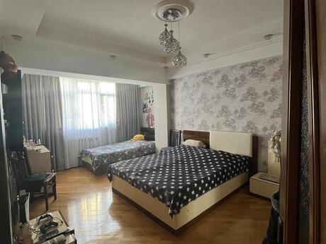 Продаётся 2-комнатная квартира в старом фонде, Azadlıq Prospekti, 55,7 м², 195 000 AZN, фото 2 / 10