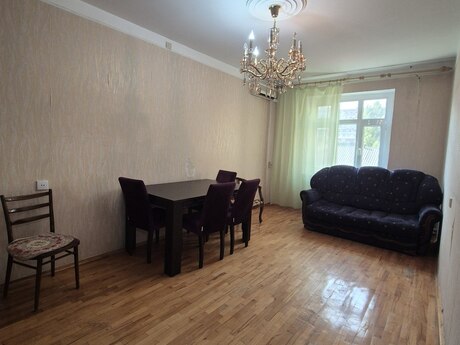 20 Yanvarda 2 otaqlı köhnə tikili mənzil kirayə verilir, 65 m², 600 AZN/ay, şəkil 2 / 11
