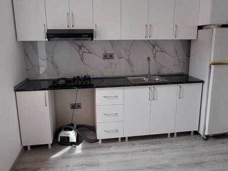 2 otaq · 80 m² · 5/5 mərtəbə, 28 May