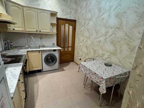 Сдаётся 2-комнатная квартира в старом фонде, 28 May, 60 м², 900 AZN/мес, фото 4 / 12