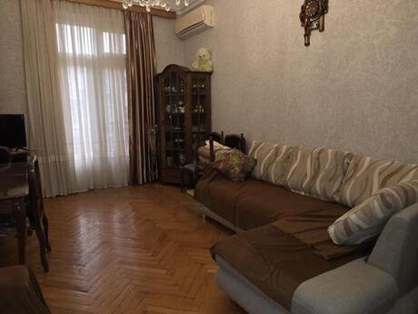 Nəsimidə 2 otaqlı köhnə tikili mənzil satılır, 60 m², 213 000 AZN, şəkil 4 / 12