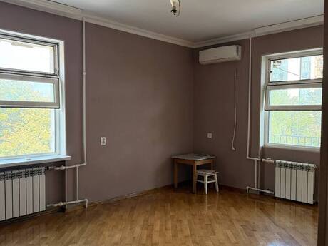 Bayılda 1 otaqlı köhnə tikili mənzil kirayə verilir, 45 m², 500 AZN/ay, şəkil 3 / 12