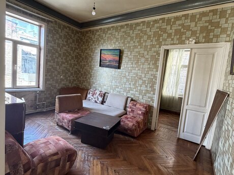 Sahildə 2 otaqlı köhnə tikili mənzil satılır, 40 m², 155 000 AZN, şəkil 5 / 10