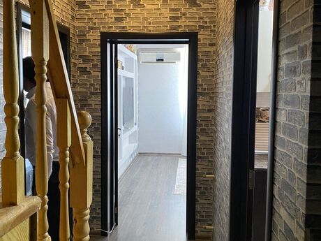 Qurtuluş 93 kompleksində 2 otaqlı yeni tikili mənzil kirayə verilir, 70 m², 400 AZN/ay, şəkil 5 / 12