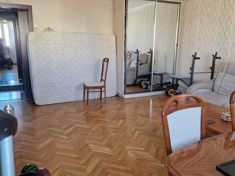 Badamdarda 3 otaqlı köhnə tikili mənzil satılır, 80 m², 210 000 AZN, şəkil 5 / 12
