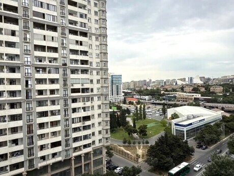 Elan №6540252 - Bakı, Şah İsmayıl Xətai m., 2 otaqlı, 70 m², 10/20 mərtəbə