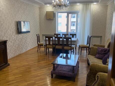 Elan №6540276 - Bakı, Elmlər Akademiyası m., 3 otaqlı, 137 m², 9/10 mərtəbə