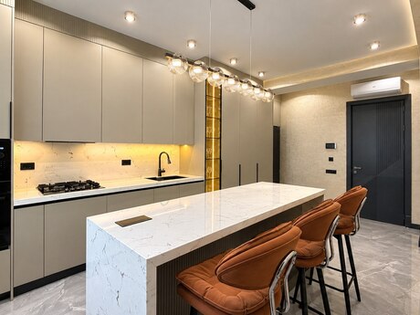 3-room new-build apartment for sale in Zümrüd Residence, 143 m², 640 000 AZN, photo 2 / 12