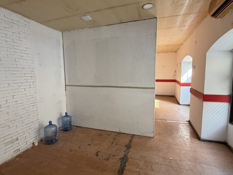 İçəri Şəhərdə 3 otaqlı köhnə tikili mənzil satılır, 68 m², 150 000 AZN, şəkil 4 / 8