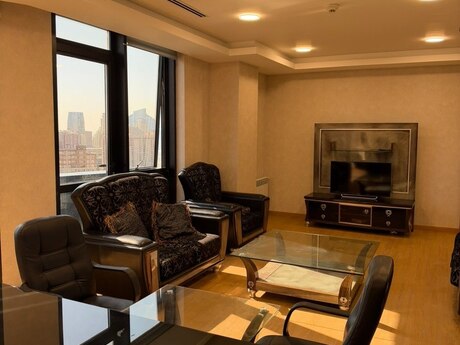 Объявление №6540329 - Баку, Наримановский  р., 6-комн., 230 м²