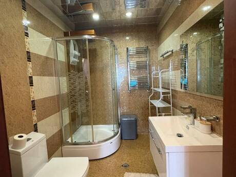 28 Mayda 4 otaqlı yeni tikili mənzil kirayə verilir, 180 m², 1 899 AZN/ay, şəkil 5 / 12