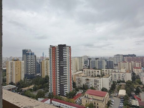 Retro Palace kompleksində 3 otaqlı yeni tikili mənzil satılır, 140 m², 420 000 AZN, şəkil 2 / 4