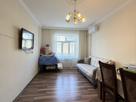 2 otaq · 64 m² · 2/9 mərtəbə, Xalqlar Dostluğu