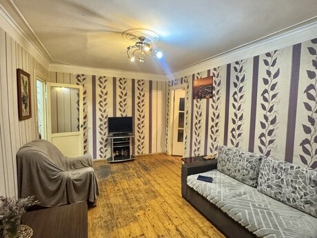 Продаётся 2-комнатная квартира в старом фонде, Qara Qarayev, 45 м², 149 000 AZN, фото 3 / 8