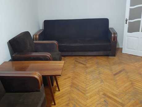 28 Mayda 2 otaqlı köhnə tikili mənzil kirayə verilir, 65 m², 600 AZN/ay, şəkil 4 / 9