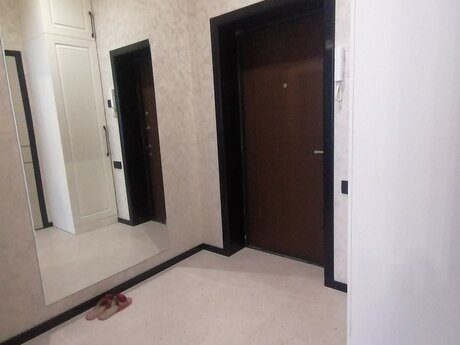 7-ci mikrorayonda 2 otaqlı yeni tikili mənzil kirayə verilir, 66 m², 700 AZN/ay, şəkil 2 / 12