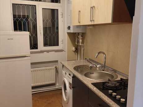 Elan №6540532 - Bakı, İnşaatçılar m., 3 otaqlı, 100 m², 2/2 mərtəbə