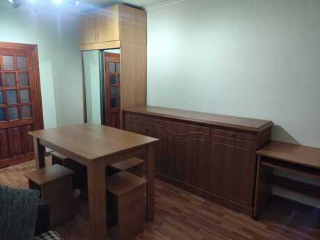 İnşaatçılarda 3 otaqlı köhnə tikili mənzil kirayə verilir, 100 m², 648 AZN/ay, şəkil 3 / 12