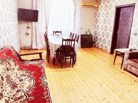 Biləcəridə 4 otaqlı köhnə tikili mənzil satılır, 135 m², 155 000 AZN, şəkil 2 / 12