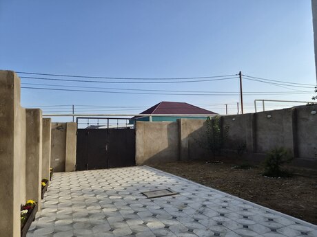 Hökməlidə 3 otaqlı həyət evi satılır, 63 m², 62 000 AZN, şəkil 2 / 11