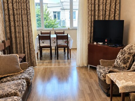 Elan №6529151 - Bakı, Elmlər Akademiyası m., 2 otaqlı, 60 m², 4/5 mərtəbə