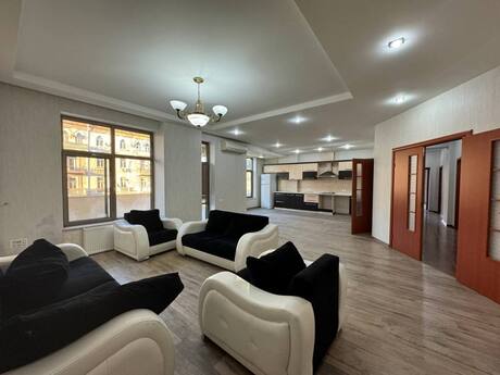 Объявление №6540552 - Баку, м. Низами, 4-комн., 225 м²