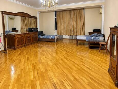 Объявление №6515971 - Баку, м. Низами, 4-комн., 205 м², 11/13 этаж