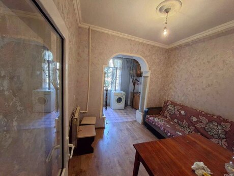 2-room old-build apartment for rent in Yeni Yasamal, 55 m², 500 AZN/mo, photo 3 / 8