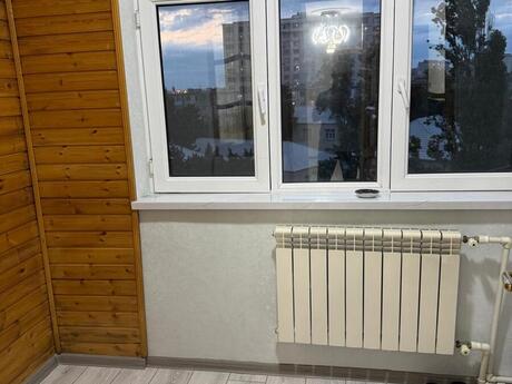 8-ci kilometrdə 2 otaqlı köhnə tikili mənzil satılır, 50 m², 150 000 AZN, şəkil 3 / 12