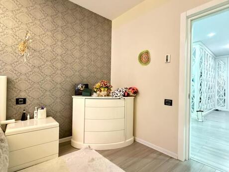 Elmlər Akademiyasında 4 otaqlı yeni tikili mənzil kirayə verilir, 213 m², 3 000 AZN/ay, şəkil 2 / 12