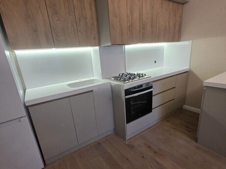Sky Home kompleksində 3 otaqlı yeni tikili mənzil kirayə verilir, 75 m², 1 000 AZN/ay, şəkil 3 / 12