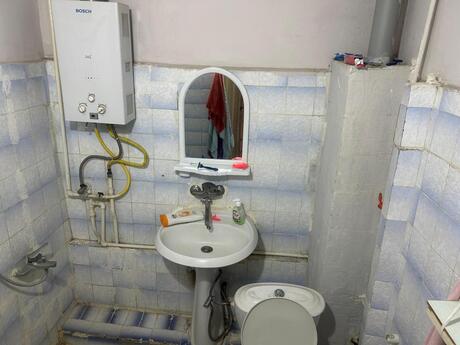 Qara Qarayevdə 1 otaqlı köhnə tikili mənzil kirayə verilir, 56 m², 470 AZN/ay, şəkil 2 / 11