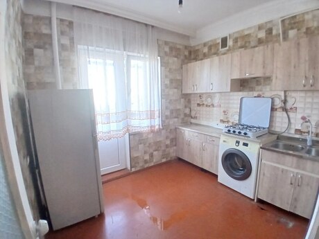 Yeni Günəşlidə 2 otaqlı köhnə tikili mənzil kirayə verilir, 60 m², 450 AZN/ay, şəkil 5 / 10