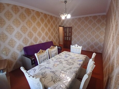 Yeni Günəşlidə 2 otaqlı köhnə tikili mənzil kirayə verilir, 60 m², 450 AZN/ay, şəkil 2 / 10